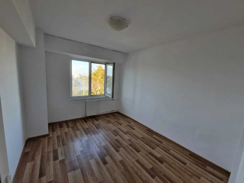 ZONA PELICAN- 2 CAMERE DECOMANDAT,ETAJ 2