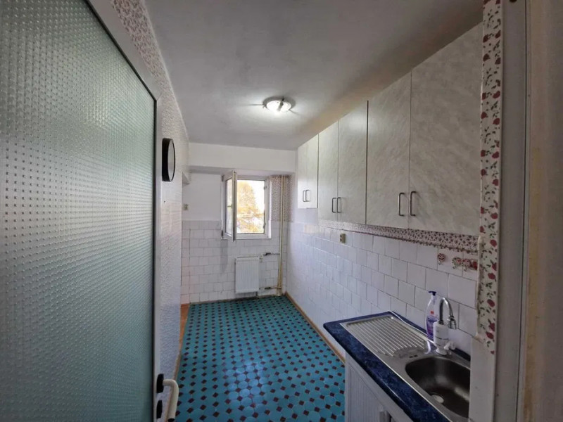 ZONA PELICAN- 2 CAMERE DECOMANDAT,ETAJ 2