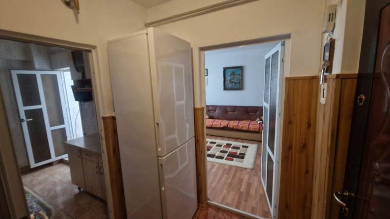 ETERNITATII- 3 CAMERE, CENTRALA GAZ, ETAJ 3, MOBILAT SI UTILAT