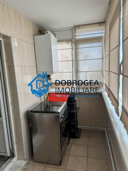 STRADA BABADAG- 3 CAMERE DECOMANDAT ETAJ 3, CENTRALA GAZ