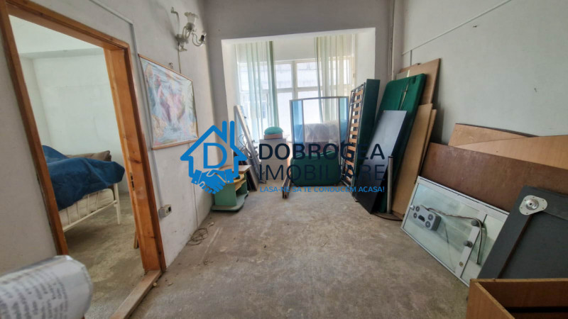  ZONA ULTRACENTRALA-CLADIRE CU 4 NIVELE , SUPRAFATA 300 MP