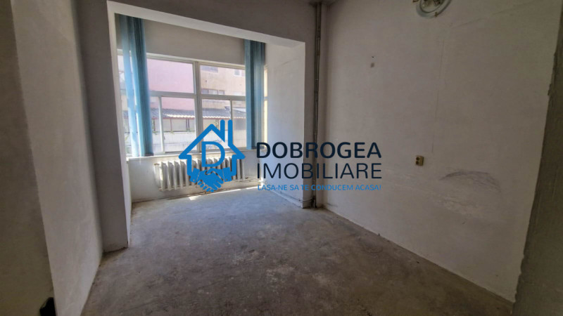  ZONA ULTRACENTRALA-CLADIRE CU 4 NIVELE , SUPRAFATA 300 MP