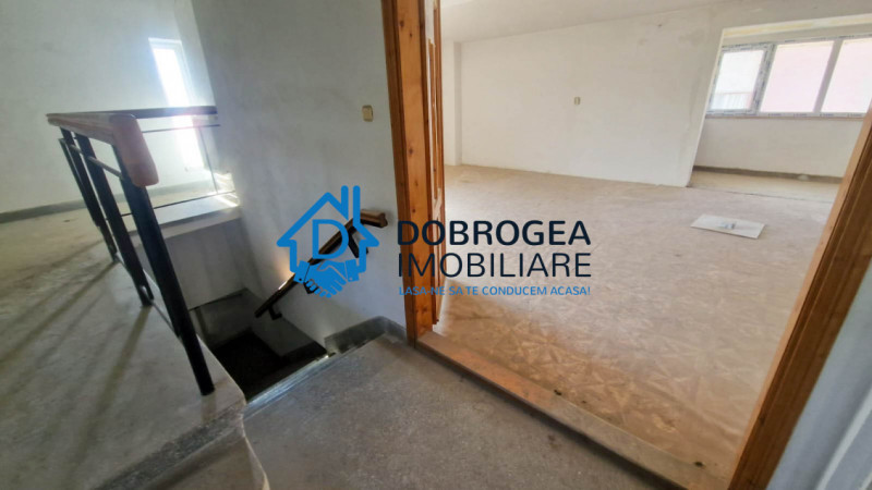  ZONA ULTRACENTRALA-CLADIRE CU 4 NIVELE , SUPRAFATA 300 MP