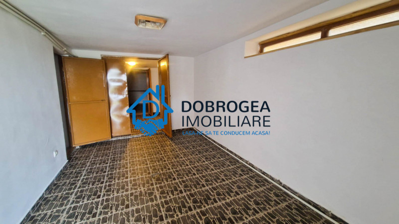 VILA D+P+E+M   -   TEREN 1000 MP, SUPRAFATA CONSTRUITA 265 MP