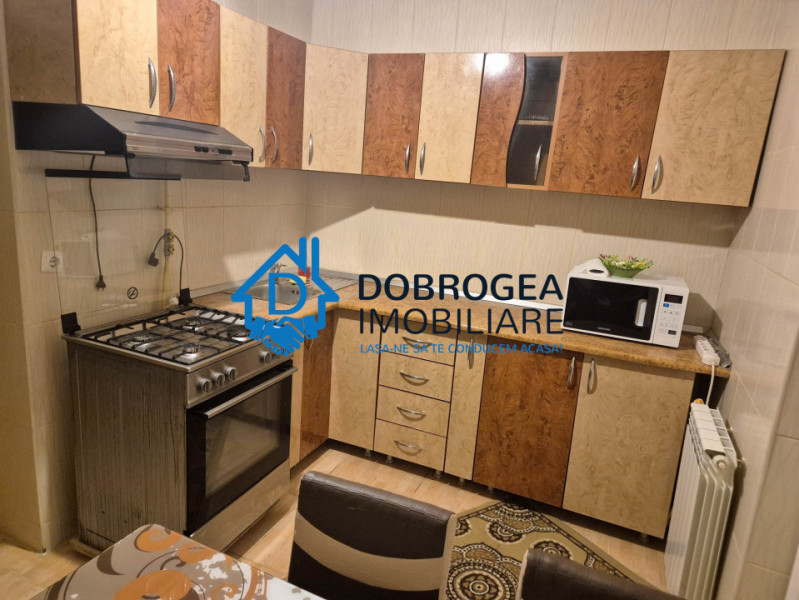 C5 - APARTAMENT 3 CAMERE ,CENTRALA GAZ, ETAJ 3