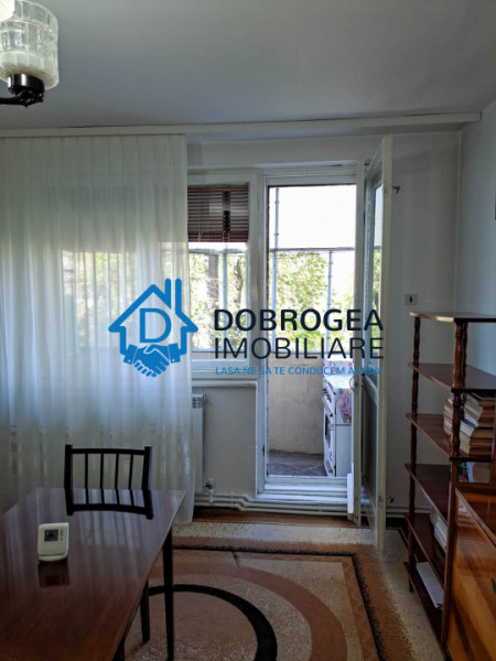 ZONA TAXE SI IMPOZITE- 2 CAMERE SEMISECOMANDAT , ETAJ 1, CENTRALA GAZ