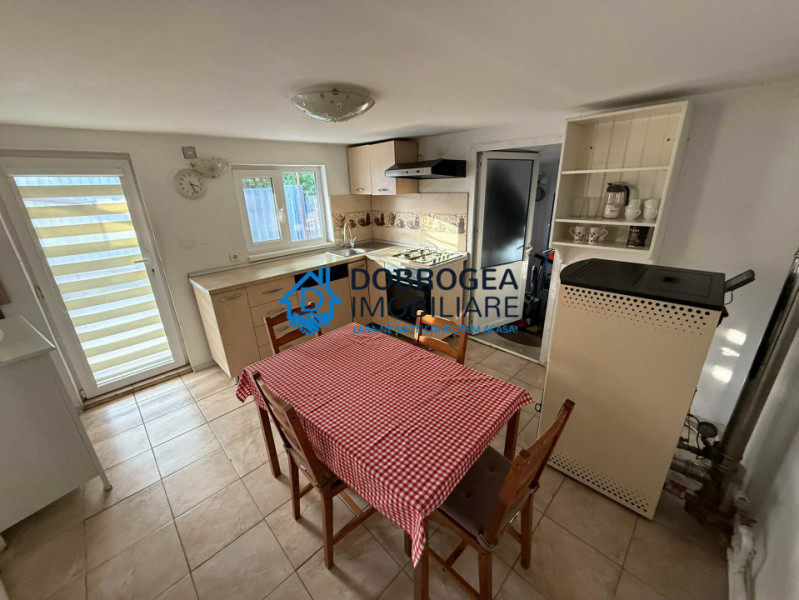 Caslita, casa BCA, iesire la Lac, teren 800 mp