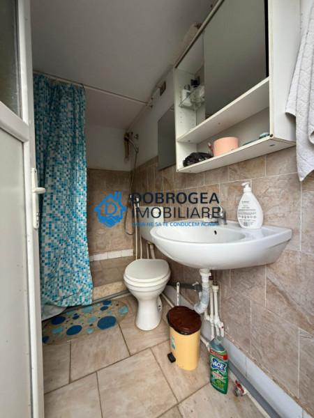 Caslita, casa BCA, iesire la Lac, teren 800 mp