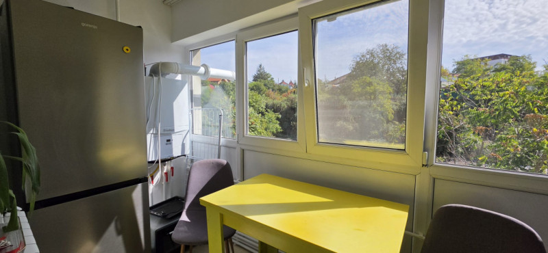  ZONA CENTRALA- APARTAMENT 2 CAMERE ,CENTRALA GAZ, MOBILAT UTILAT