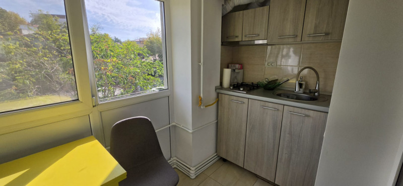  ZONA CENTRALA- APARTAMENT 2 CAMERE ,CENTRALA GAZ, MOBILAT UTILAT