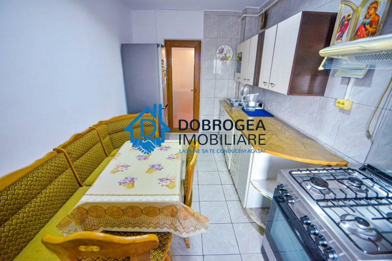 APARTAMENT 3 CAMERE DECOMANDAT , CENTRALA GAZ, MOBILAT SI UTILAT