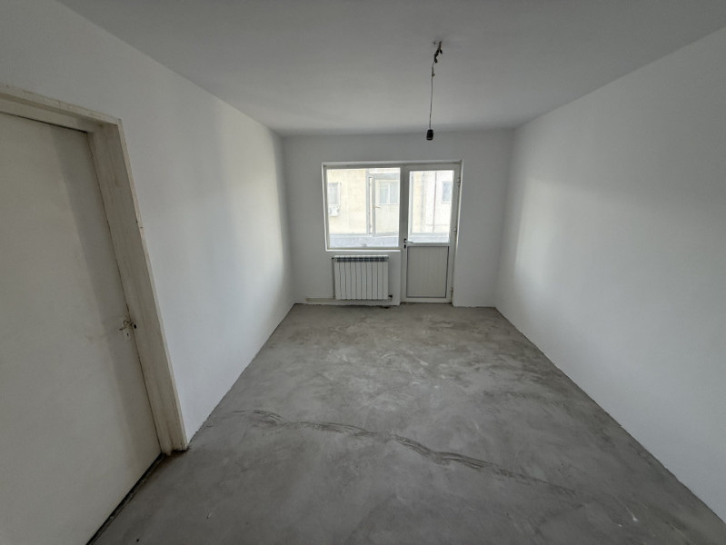 Vest - 2 camere, etaj 2, centrala gaz