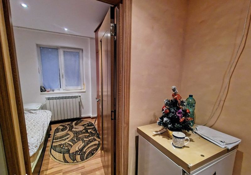 ZONA VEST- APARTAMENT DE 2 CAMERE ,CENTRALA GAZ, ETAJ 2