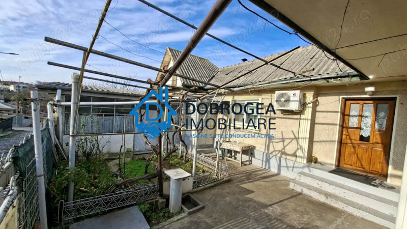 CASA 3 CAMERE  ZONA PACII