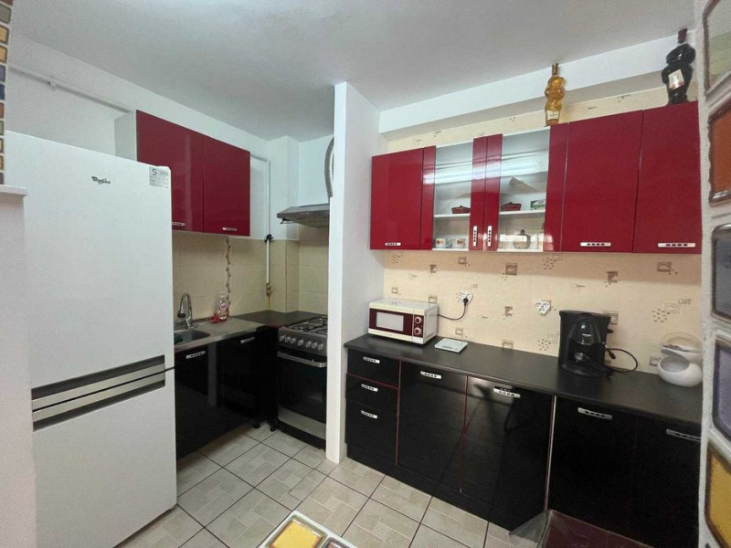  ZONA CENTRALA- 3 CAMERE, ETAJ 2, CENTRALA GAZ