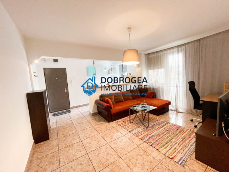 Ultracentral, 2 camere, mobilat-utilat, centrala termica, vedere spre Dunare