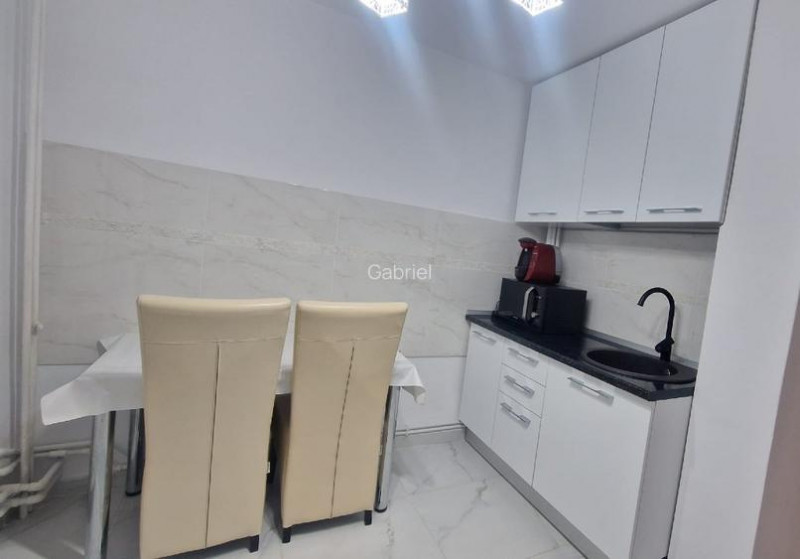 ZONA E3- 2 CAMERE ETAJ ,3, CENTRALA GAZ