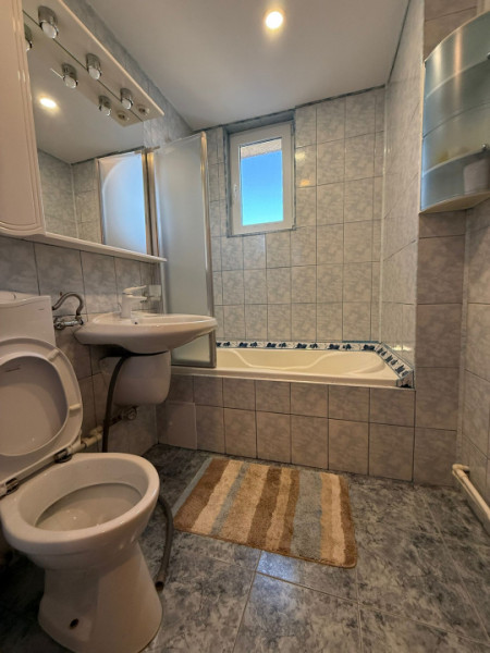 VEST- 3 camere, renovat, centrala termica, 64 mp