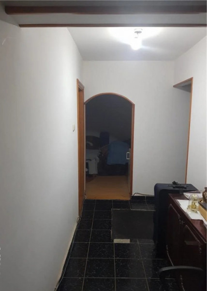 APARTAMENT 4 CAMERE - PARTER , CENTRALA GAZ