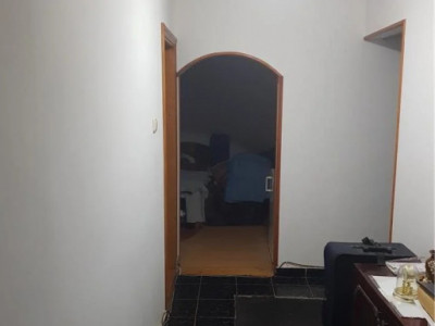 APARTAMENT 4 CAMERE - PARTER , CENTRALA GAZ