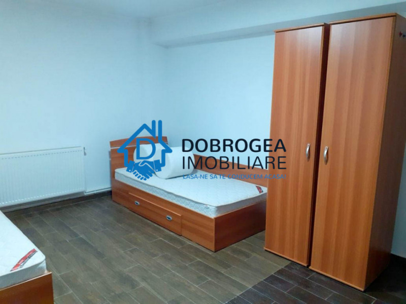 E3-  5 CAMERE DECOMANDAT , CENTRALA GAZ, MOBILAT UTILAT