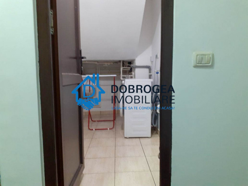 E3-  5 CAMERE DECOMANDAT , CENTRALA GAZ, MOBILAT UTILAT