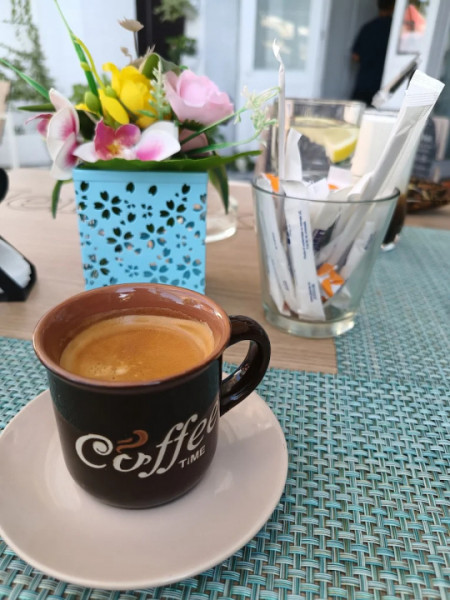  Oportunitate Premium – Tavernă Grecească Autentică, Afacere la Cheie