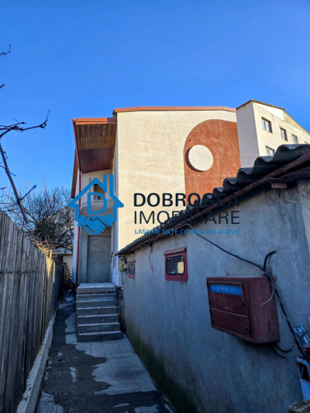 CASA  P+E, 4 CAMERE SUPRAFATA  UTILA 130 MP, LA GRI