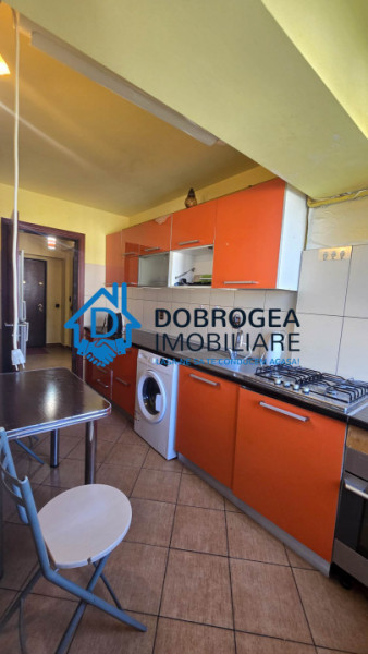  ZONA CENTRALA- APARTAMENT DE 2 CAMERE, ETAJ 2, CENTRALA GAZ