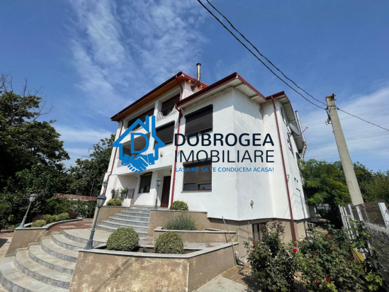 ZONA 9 MAI-  CASA VILA D+P+E1+E2+M   