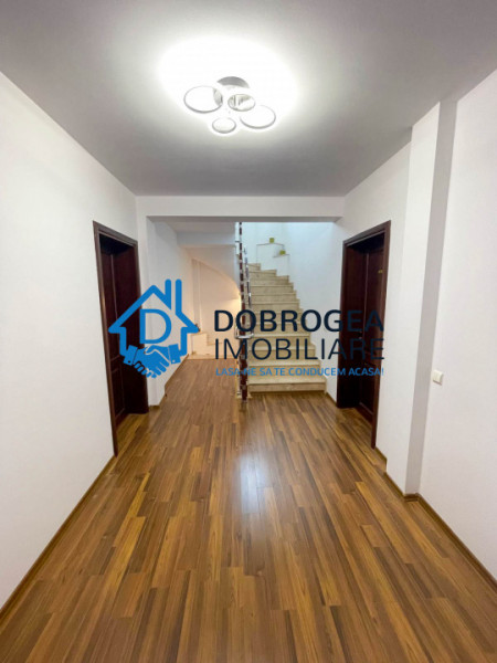 ZONA 9 MAI-  CASA VILA D+P+E1+E2+M   