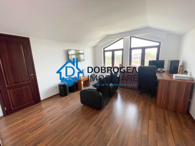 ZONA 9 MAI-  CASA VILA D+P+E1+E2+M   