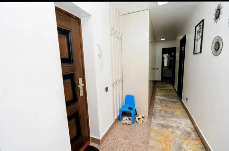 C5 - 3 camere, renovat complet, mobilat si utilat, parcare privata