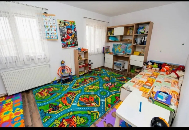 C5 - 3 camere, renovat complet, mobilat si utilat, parcare privata