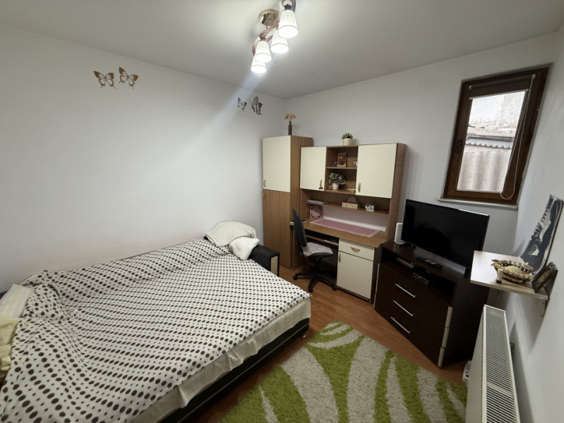 Garsonieră de vânzare în vilă – zona 23 August, etaj 1, centrala gaz