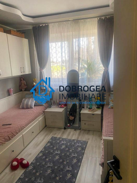  ZONA CENTRALA- APARTAMENT DE 2 CAMERE, PARTER, CENTRALA GAZ