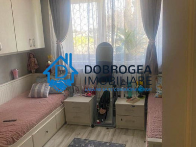  ZONA CENTRALA- APARTAMENT DE 2 CAMERE, PARTER, CENTRALA GAZ
