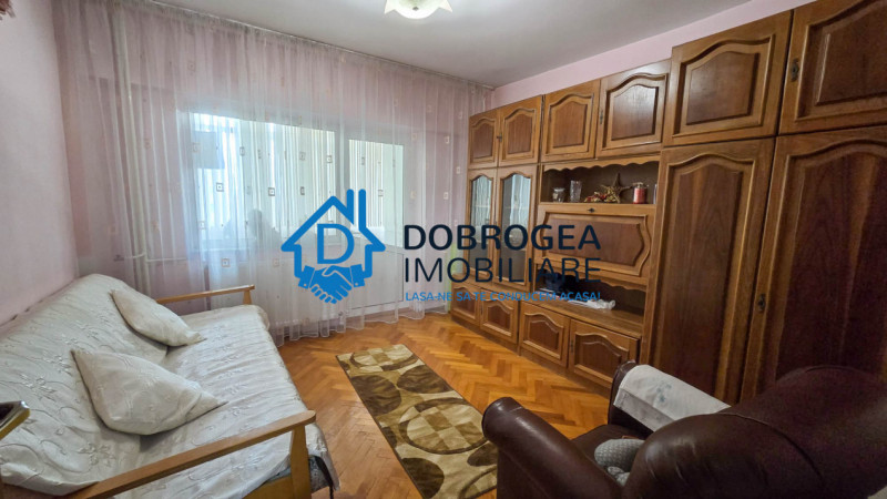 STRADA VICTORIEI - 3 CAMERE DECOMANDAT, ETAJ 1 ,CENTRALA GAZ