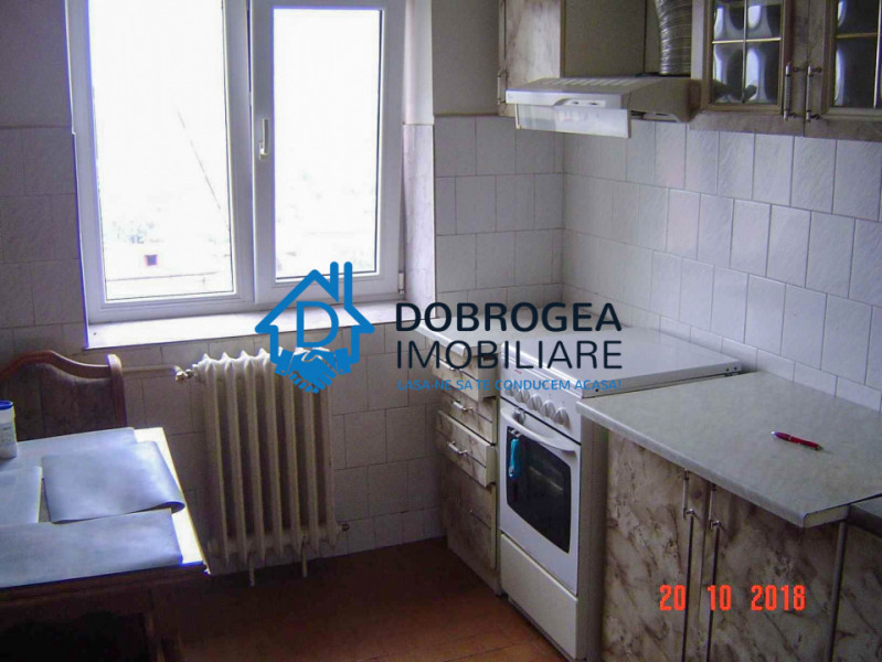 STRADA BABADAG - 3 CAMERE DECOMANDAT,  SUPRAFATA 87 MP, CENTRALA GAZ
