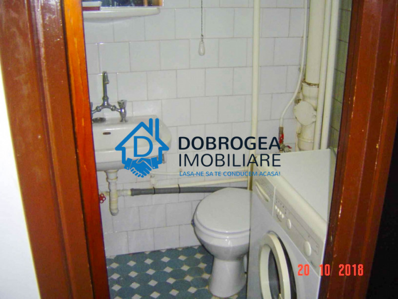 STRADA BABADAG - 3 CAMERE DECOMANDAT,  SUPRAFATA 87 MP, CENTRALA GAZ