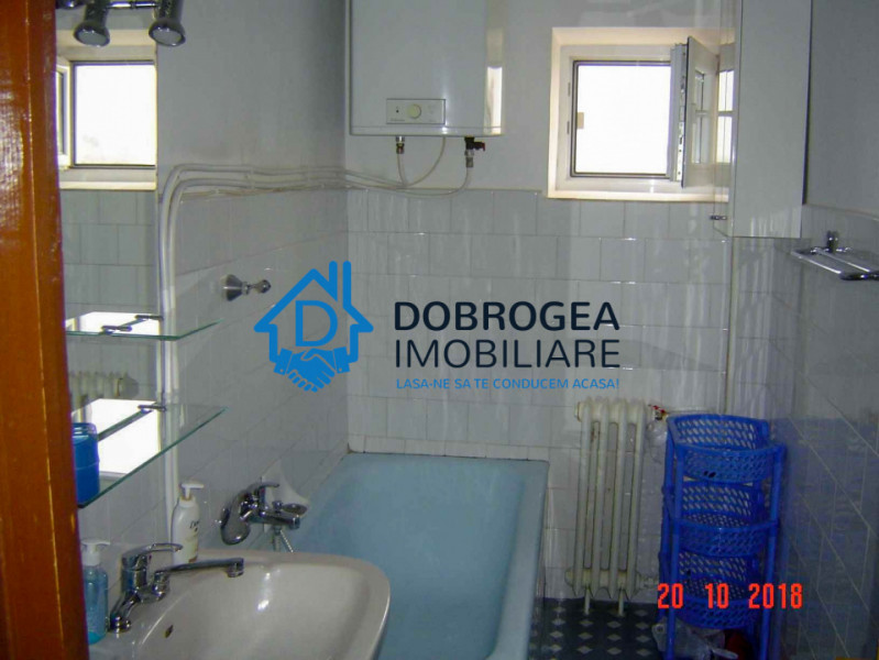 STRADA BABADAG - 3 CAMERE DECOMANDAT,  SUPRAFATA 87 MP, CENTRALA GAZ