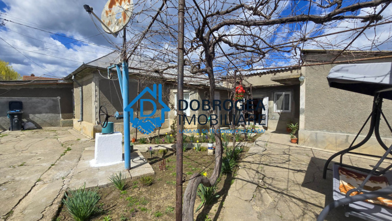 MIHAIL KOGALNICEANU-CASA BATRANEASCA ,TEREN 1975 MP