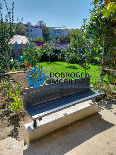 CASA 5 CAMERE , SUPRAFATA TOTALA 90 MP , TEREREN 512 MP, DESCHIDERE  15 ML