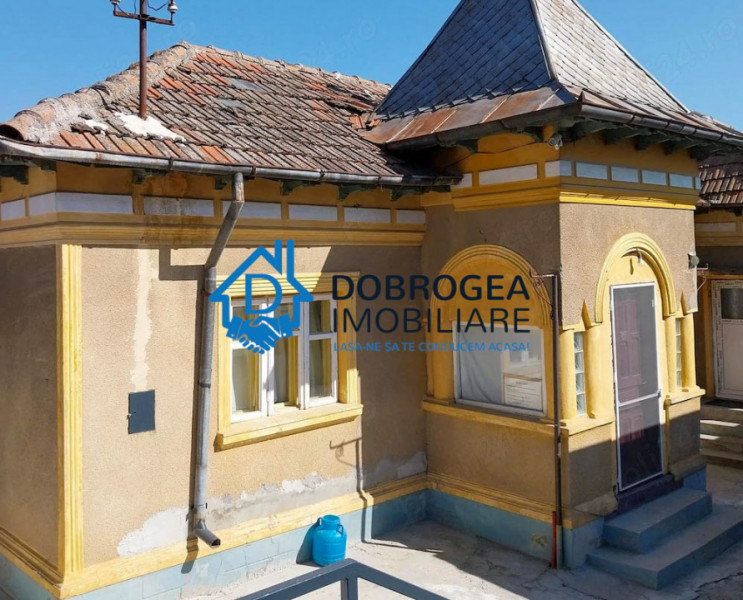 CASA 5 CAMERE , SUPRAFATA TOTALA 90 MP , TEREREN 512 MP, DESCHIDERE  15 ML