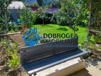 CASA 5 CAMERE , SUPRAFATA TOTALA 90 MP , TEREN 512 MP, DESCHIDERE  15 ML