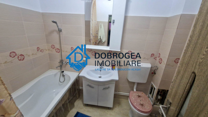 STRADA BABADAG - 2 CAMERE DECOMANDAT, 52 MP, ETAJ 2 ,CENTRALA GAZ