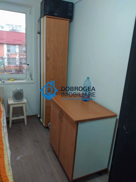 GARSONIERA , ETAJ 1,  BAIE PROPRIE  ,SUPRAFATA 11 MP .