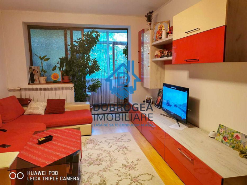 Gavrilov Corneliu, 2 camere, 54 mp, renovat, etaj 3, mobilat si utilat