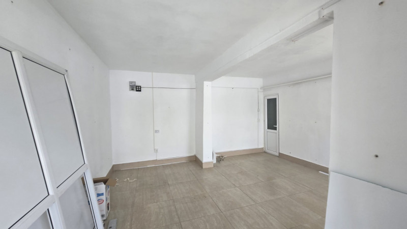 SPATIU COMERCIAL- SUPRAFATA 32 MP, PARTER