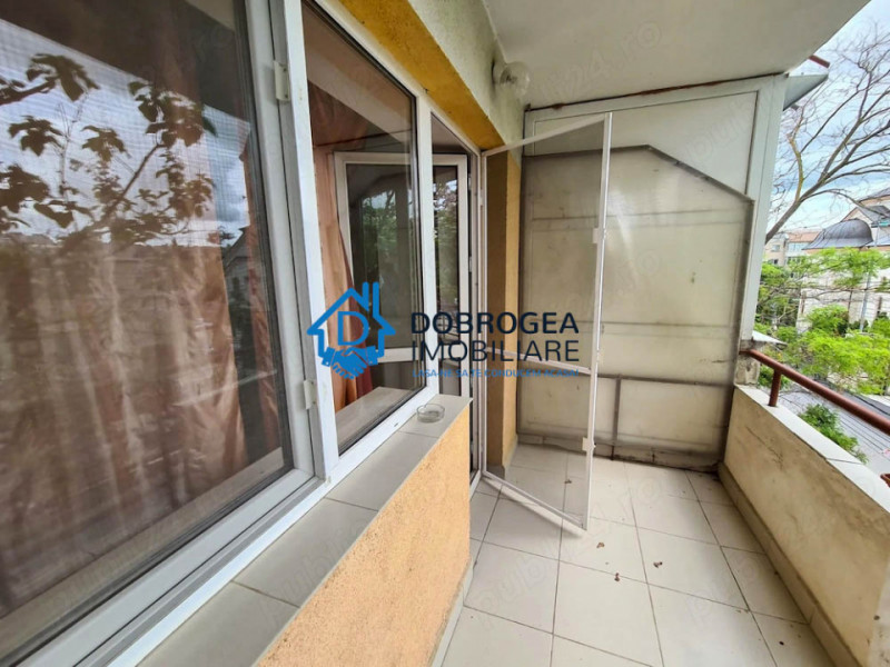 SPITALULUI- 2 CAMERE DECOMANDAT , CENTRALA GAZ ,ETAJ 2